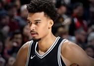 关于圣安东尼奥马刺训练开放日，今晨外线爆发引欢呼，NBA季后赛在即，数据趋势出现新变化的信息